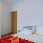 Appartement Fuma-1 By Interhome