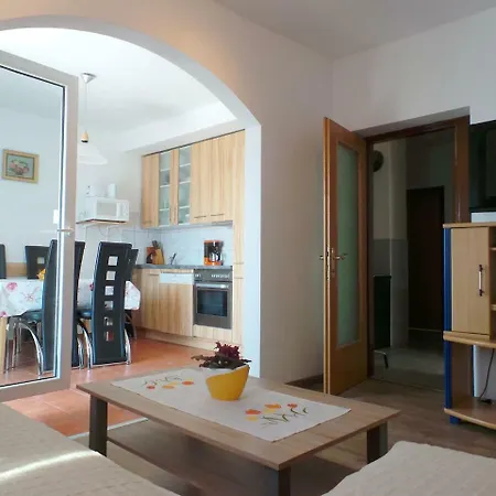 Appartamento Fuma-1 By Interhome *