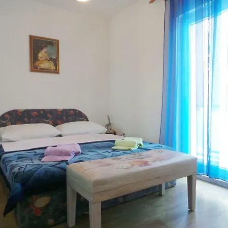 Appartamento Fuma-1 By Interhome