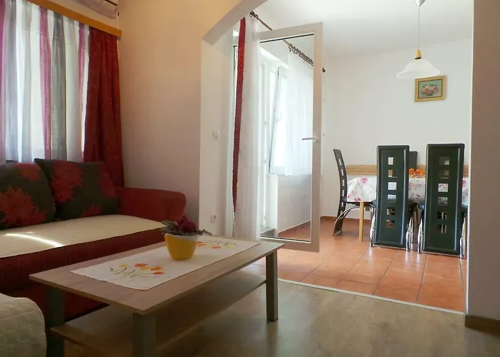 Apartment Fuma-1 By Interhome